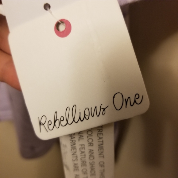 NWT Rebellious One Tie Dye Purple Butterfly Graphic Tee Crop Top Shirt Girls M - Picture 4 of 11